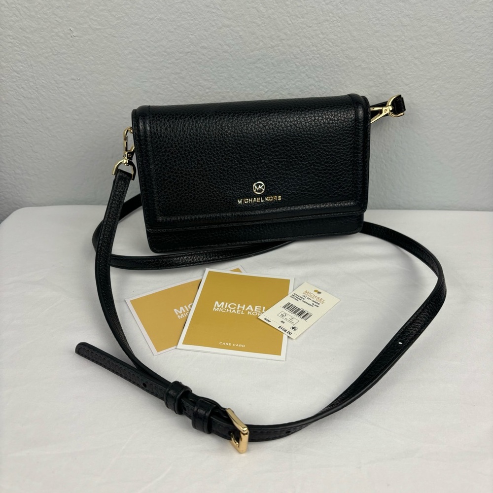 Michael Kors Jet Set Small Pebbled Leather Smartphone Convertible Crossbody Bag